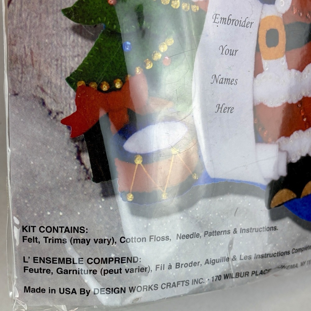 Felt Stocking Kit Santa List Design Works 5074 Christmas Pattern Trim Vtg Sealed - Picture 2 of 3